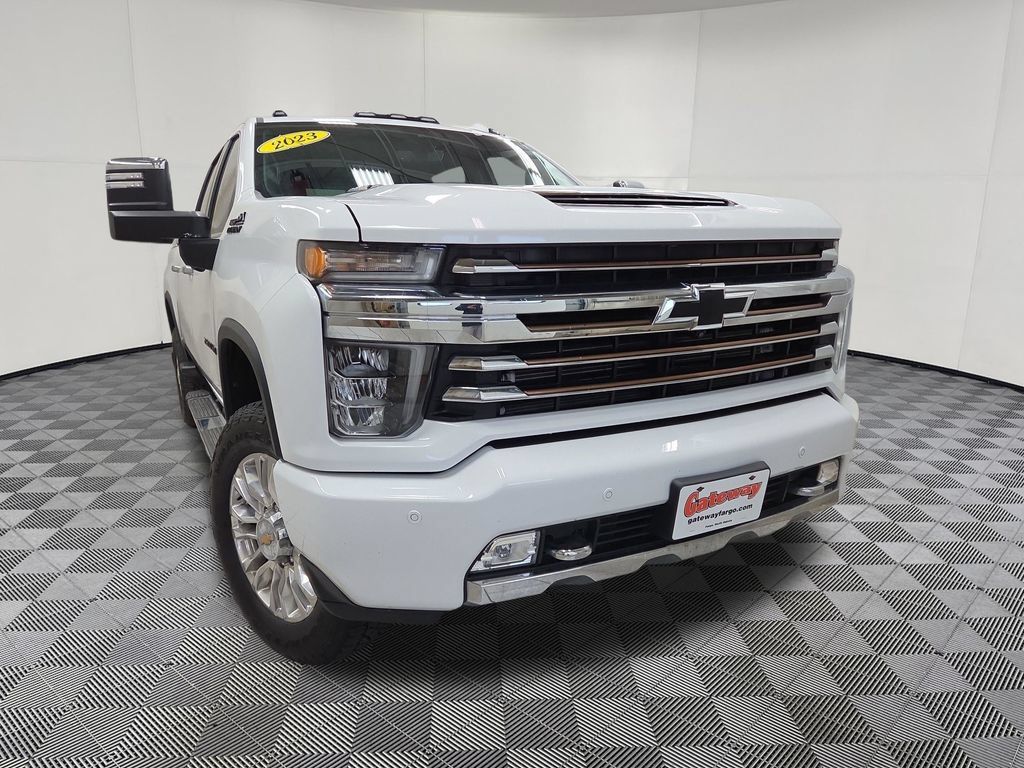 Used 2022 Chevrolet Silverado 2500 High Country AWD/4WD image 2