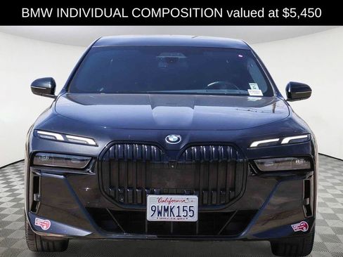 Used 2023 BMW i7 xDrive60 AWD/4WD image 2