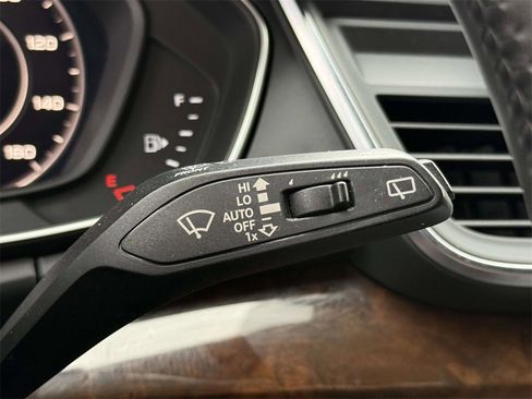 Used 2018 Audi Q5 2.0T Premium Plus w/ Premium Plus Package image 28