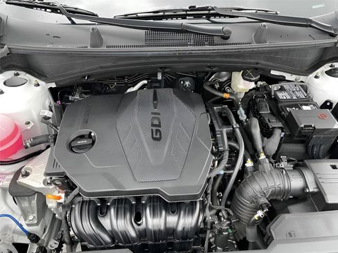 Used 2025 Kia Sportage X-Line image 12