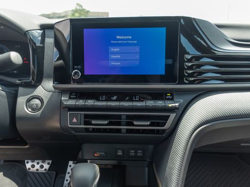 New 2026 Toyota Camry Hybrid FWD image 13