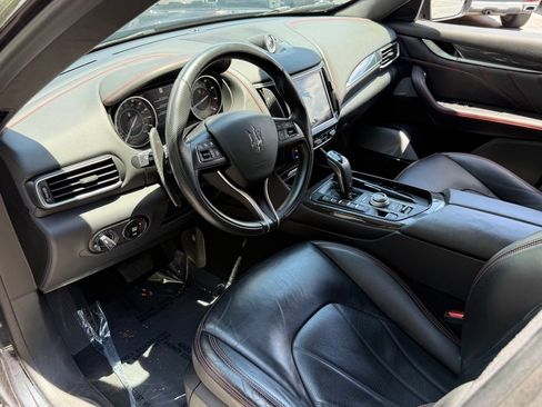 Used 2022 Maserati Levante Modena AWD/4WD image 24