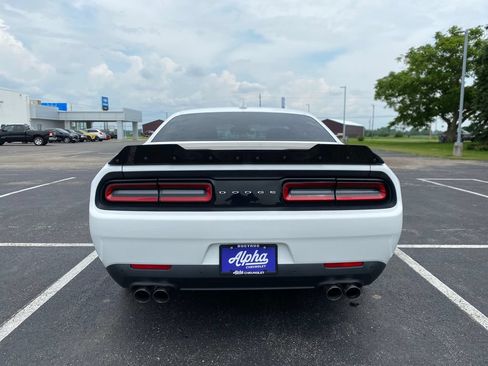 Used 2019 Dodge Challenger R/T Scat Pack RWD image 6