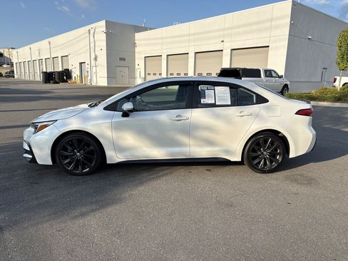 Used 2023 Toyota Corolla XSE FWD image 6