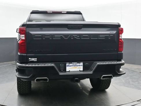 Used 2022 Chevrolet Silverado 1500 Custom Trail Boss w/ LPO, Dark Essentials Package AWD/4WD image 13