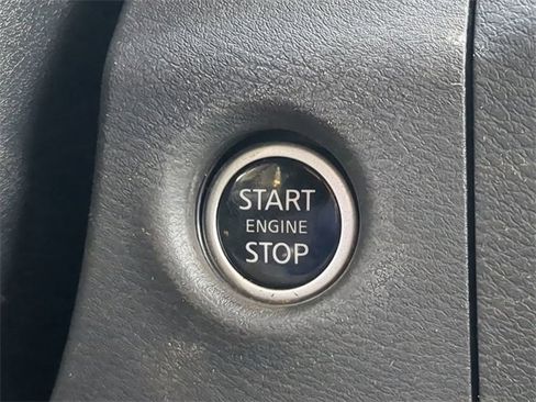 Used 2023 Nissan Frontier SV w/ SV Convenience Package image 32