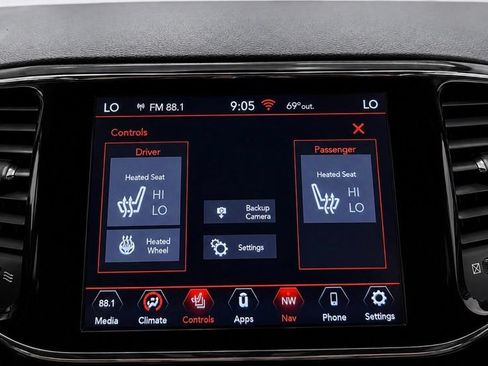 Used 2021 Jeep Grand Cherokee Limited AWD/4WD image 25