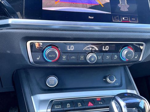 Used 2020 Audi Q3 2.0T Premium w/ Convenience Package image 33