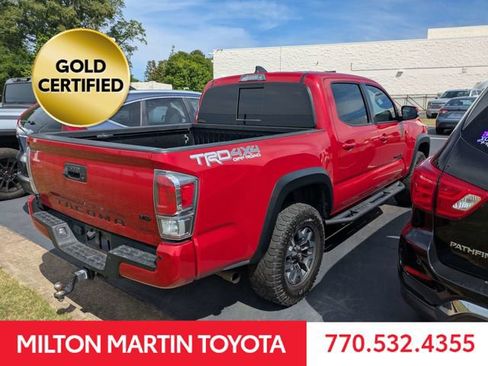Used 2021 Toyota Tacoma TRD Off-Road w/ Technology Package AWD/4WD image 3