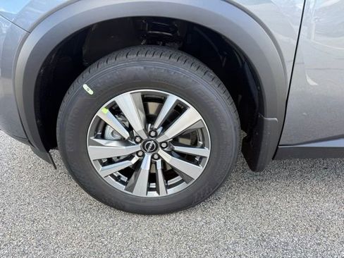 New 2025 Nissan Pathfinder SL w/ Lighting Package (N92) image 29