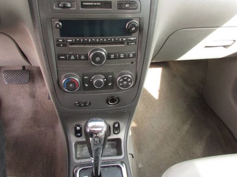 Used 2006 Chevrolet HHR LT image 26