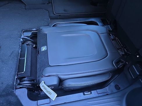 New 2026 Chrysler Pacifica Select w/ S Appearance Package image 87