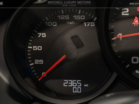 Used 2024 Porsche 718 Cayman image 32