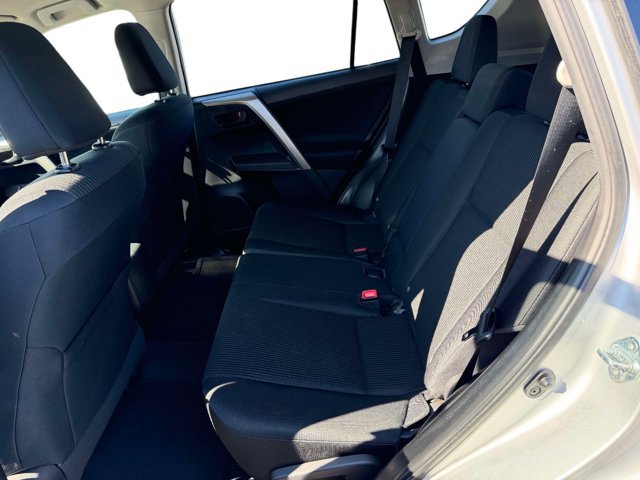 Used 2015 Toyota RAV4 LE AWD/4WD image 20