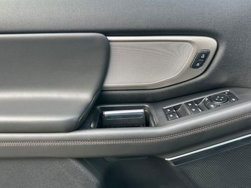 Certified 2025 Ford Expedition Active image 12