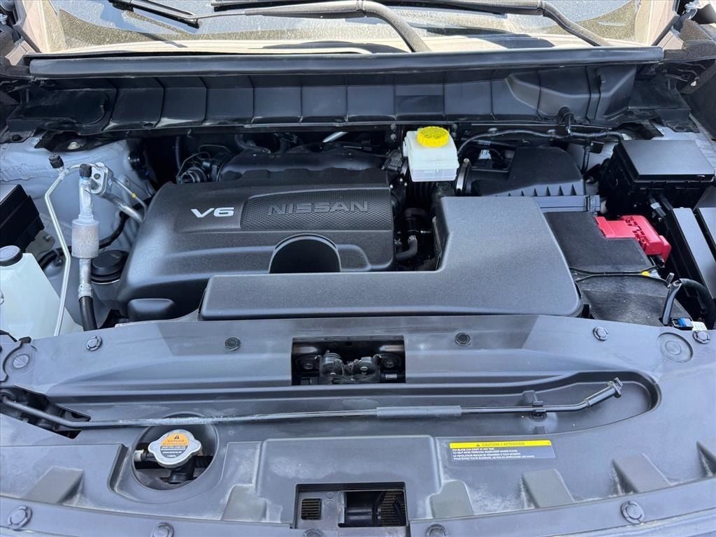 Used 2023 Nissan Pathfinder SL AWD/4WD image 17