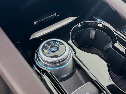 Used 2025 Ford Explorer Platinum w/ LUX Leather Package image 25