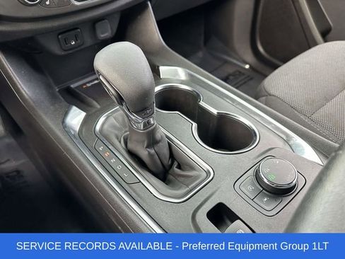 Used 2023 Chevrolet Traverse LT image 8