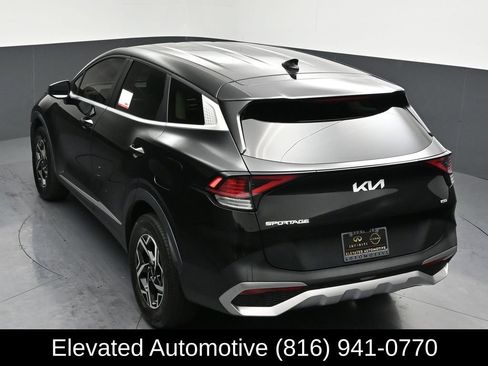 Used 2023 Kia Sportage LX image 22