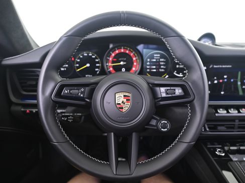 Certified 2024 Porsche 911 GT3 RWD image 32