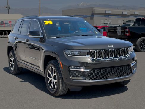 Used 2024 Jeep Grand Cherokee Limited w/ Luxury Tech Group II image 7