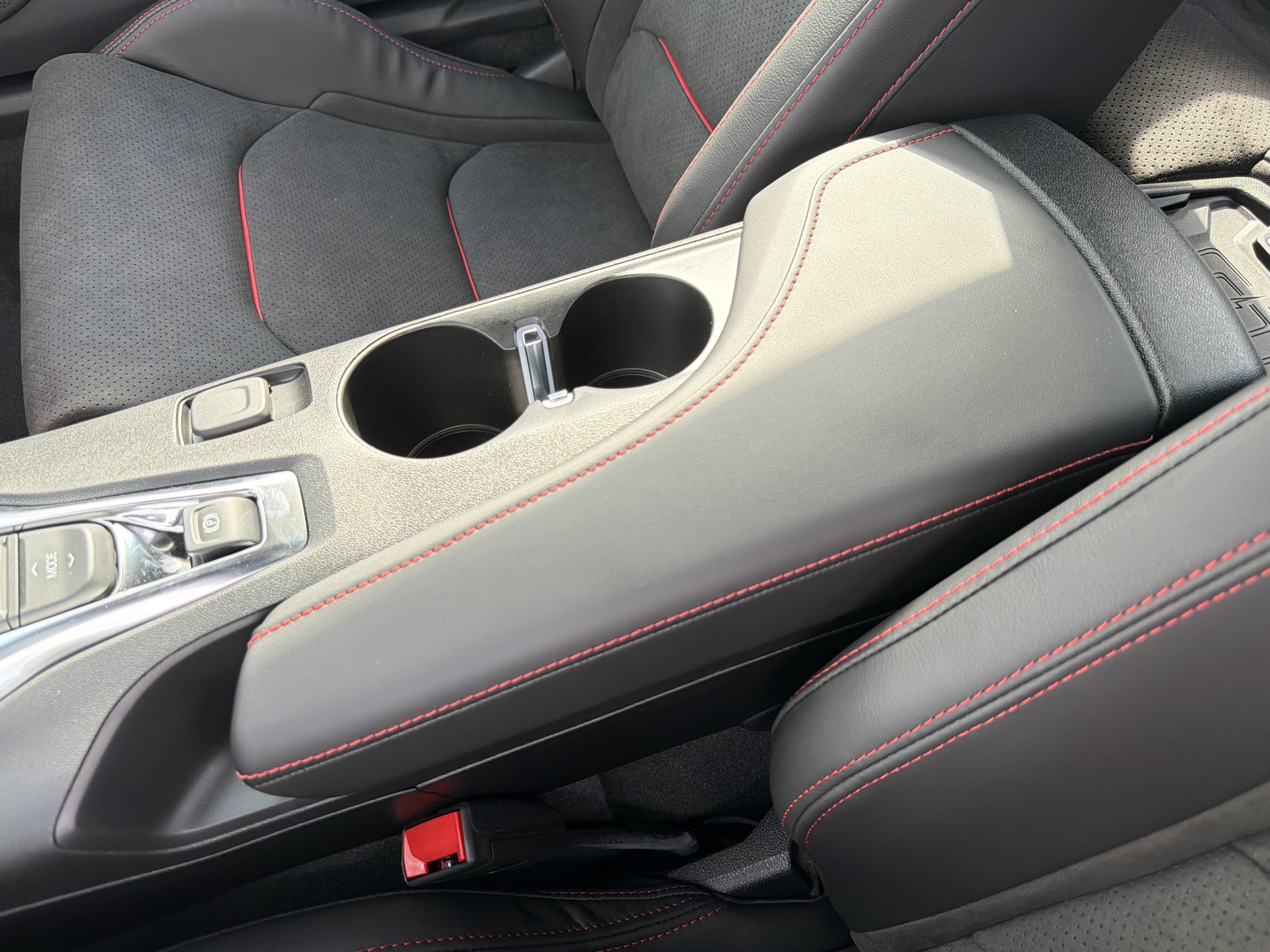 Used 2024 Chevrolet Camaro ZL1 RWD image 41