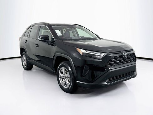 Certified 2025 Toyota RAV4 XLE FWD image 9
