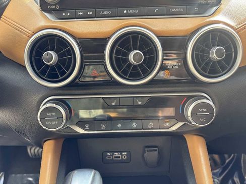 Used 2021 Nissan Sentra SV w/ SV Premium Package image 27