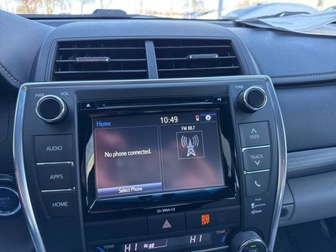 Used 2016 Toyota Camry XLE image 21