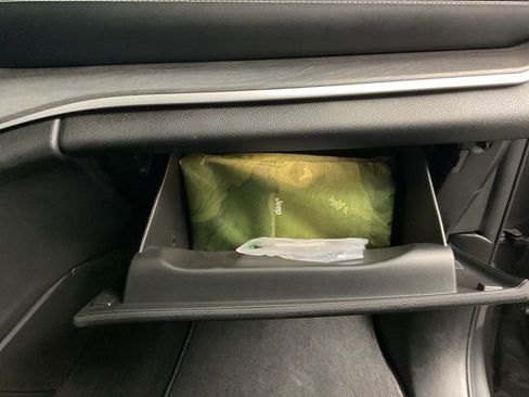 Used 2021 Jeep Grand Cherokee L Limited image 26