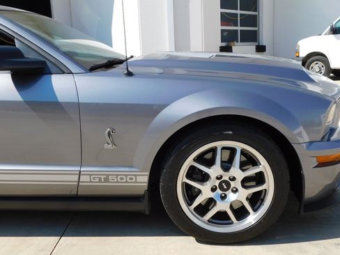 Used 2007 Ford Mustang Shelby GT500 RWD image 33