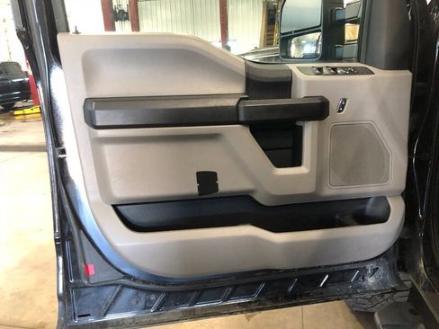Used 2019 Ford F350 XL w/ Power Equipment Group image 21