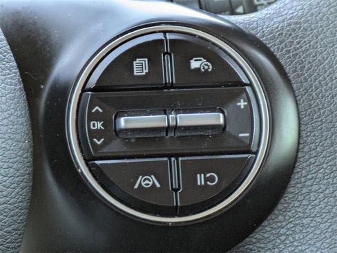 Used 2023 Kia Soul LX image 26