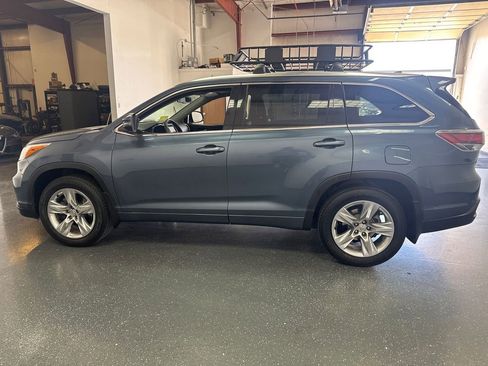 Used 2015 Toyota Highlander Limited AWD/4WD image 7