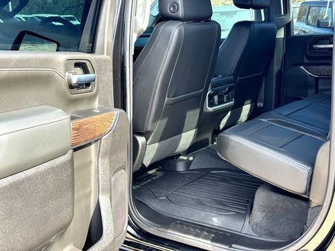 Used 2022 GMC Sierra 2500 Denali w/ Denali Ultimate Package image 22