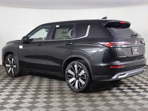 New 2026 Mitsubishi Outlander SE image 12