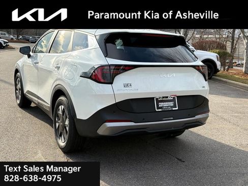 New 2026 Kia Sportage LX image 4