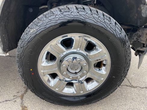 Used 2015 Ford F250 Lariat w/ Chrome Package image 10