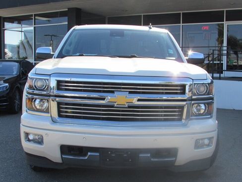 Used 2014 Chevrolet Silverado 1500 High Country w/ High Country Premium Package AWD/4WD image 2