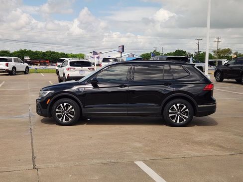 Used 2024 Volkswagen Tiguan S image 4
