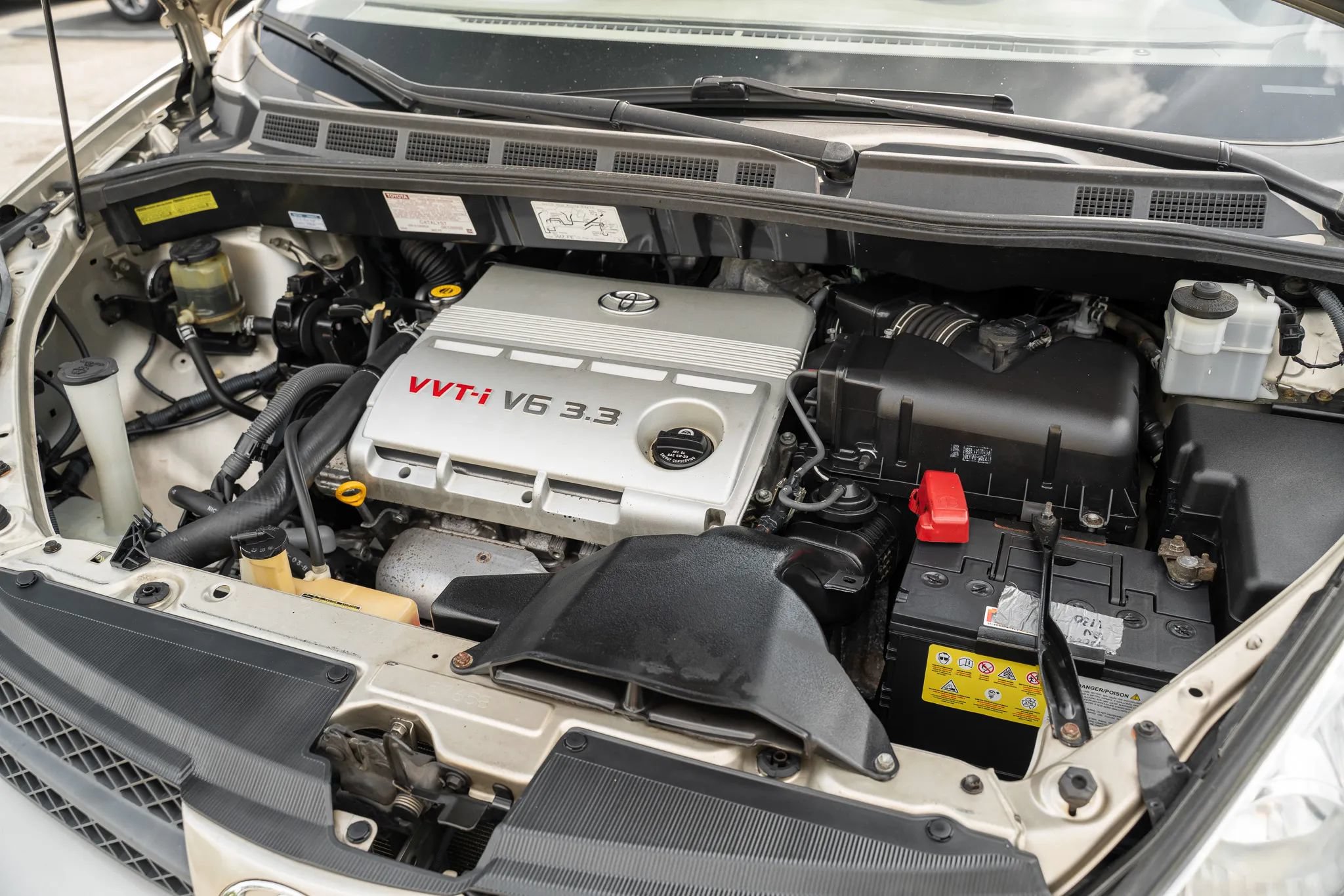 Used 2004 Toyota Sienna XLE w/ XLE Pkg 19 FWD image 28