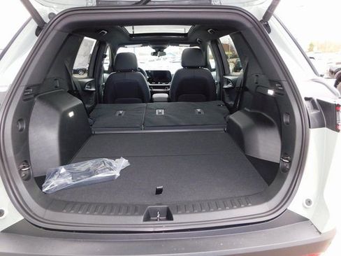 New 2026 Chevrolet Equinox LT w/ Convenience Package II image 25