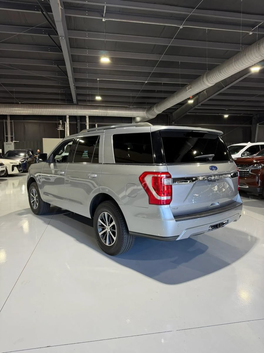 Used 2020 Ford Expedition XLT AWD/4WD image 5