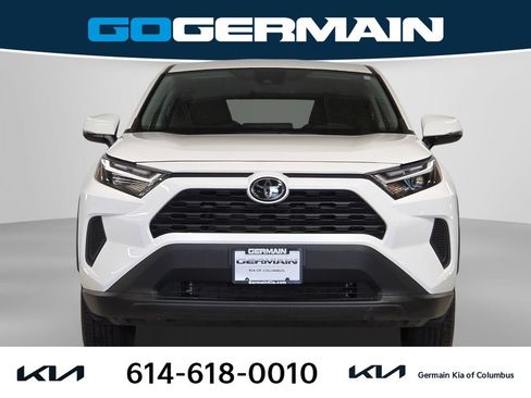 Used 2023 Toyota RAV4 LE FWD image 2