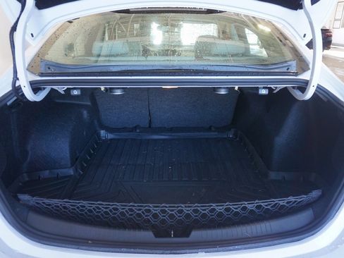 Used 2024 Chevrolet Malibu LT image 20