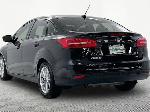 Used 2018 Ford Focus SE image 4