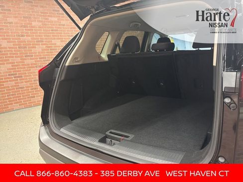 Certified 2023 Nissan Rogue S image 26