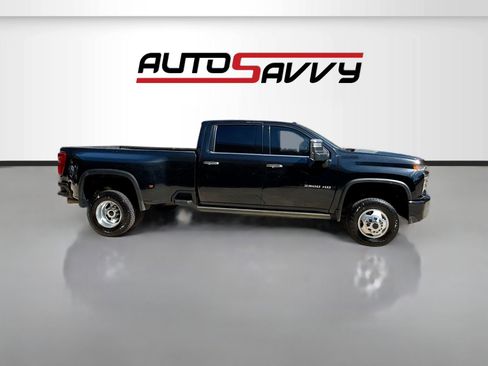 Used 2021 Chevrolet Silverado 3500 High Country image 8