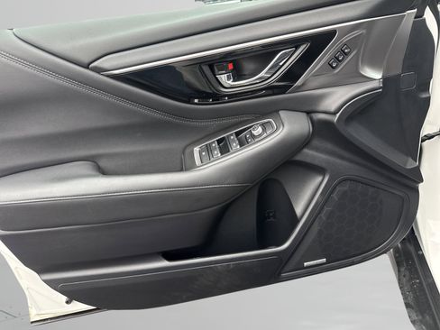 Used 2023 Subaru Outback Limited XT image 19