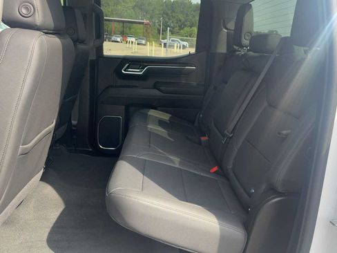 Used 2025 GMC Sierra 1500 SLT RWD image 32